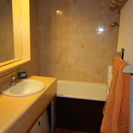 Studio Chamrousse, 1 Piece, 4 Personnes - Fr-1-340-198 아파트 *